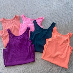 Women’s Tank Tops Size Small